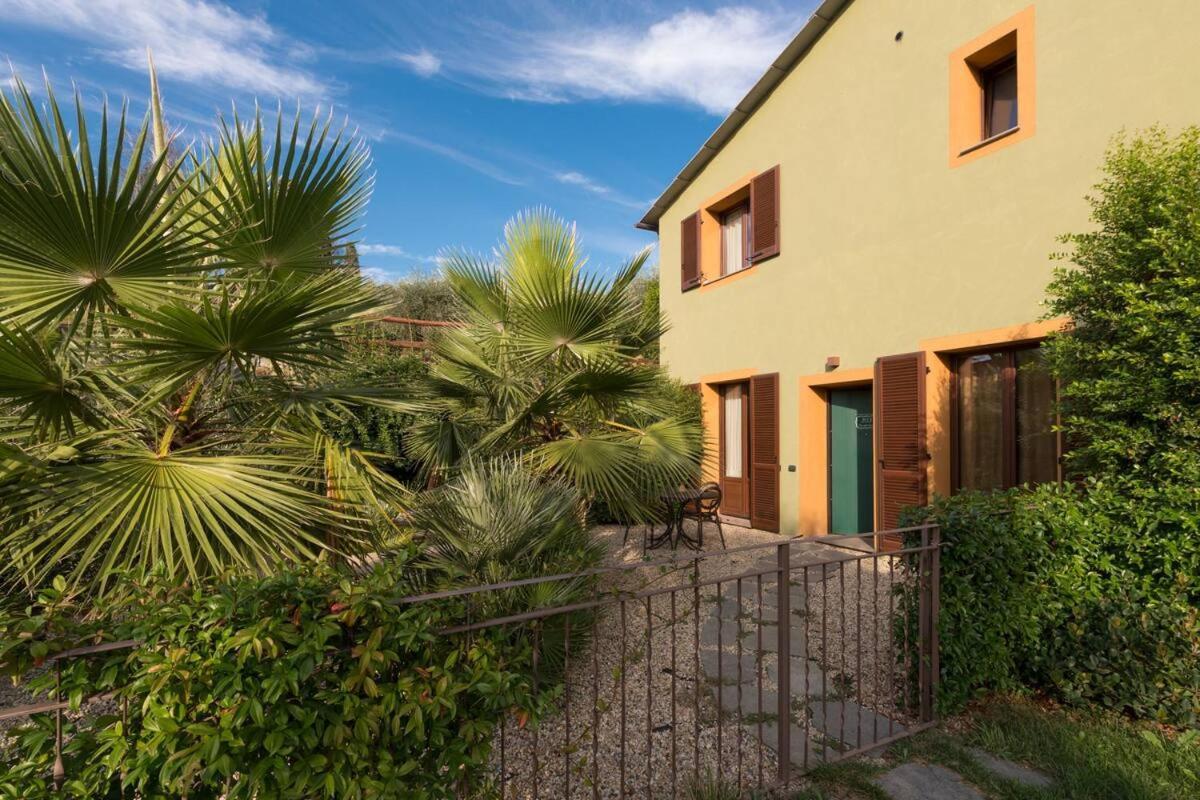 Leonardo Resort Imperia Bagian luar foto