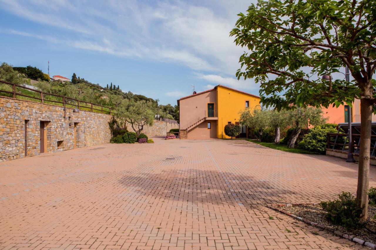 Leonardo Resort Imperia Bagian luar foto